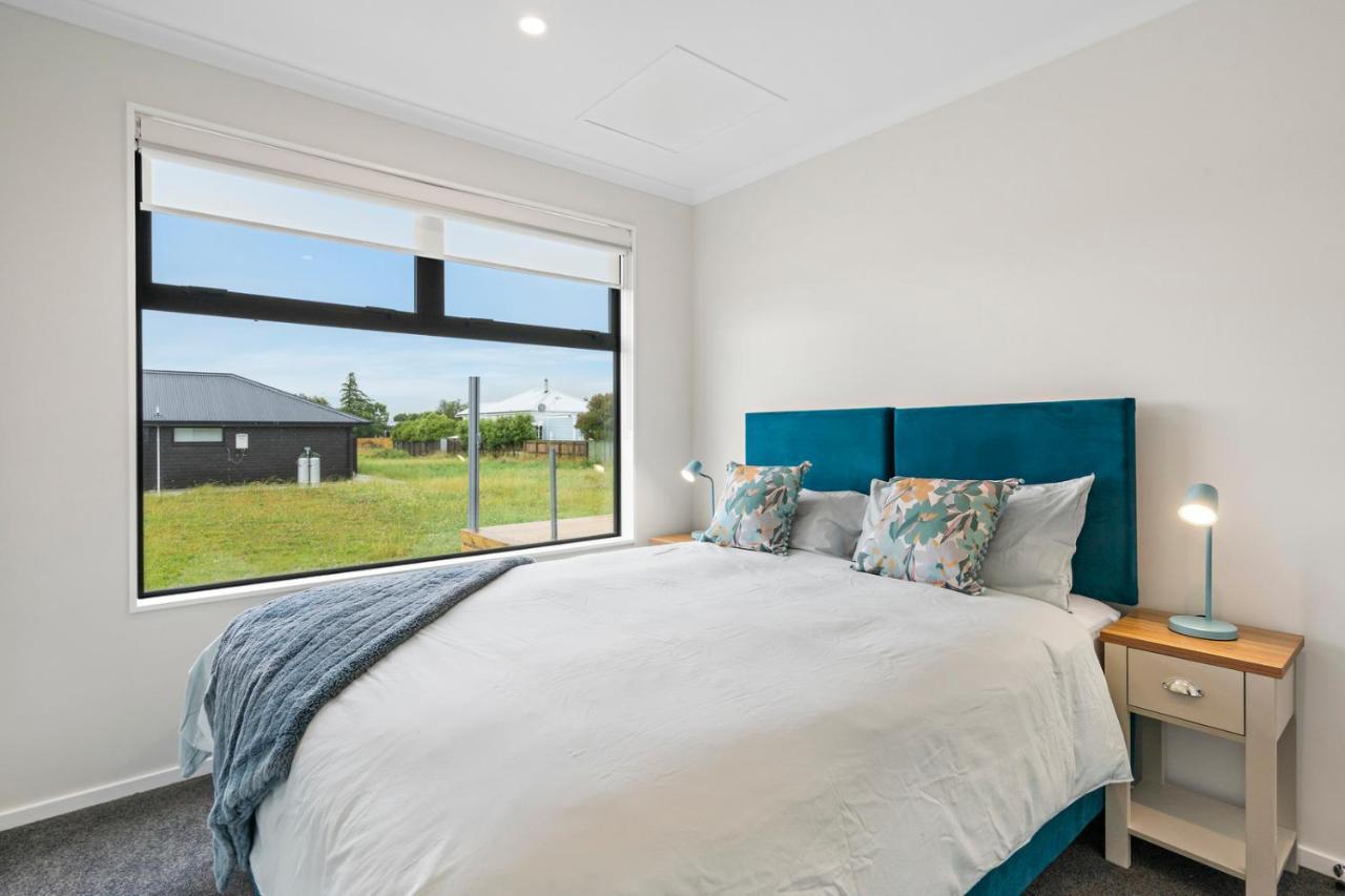 Pride Of Pinot - Martinborough Holiday Home 外观 照片